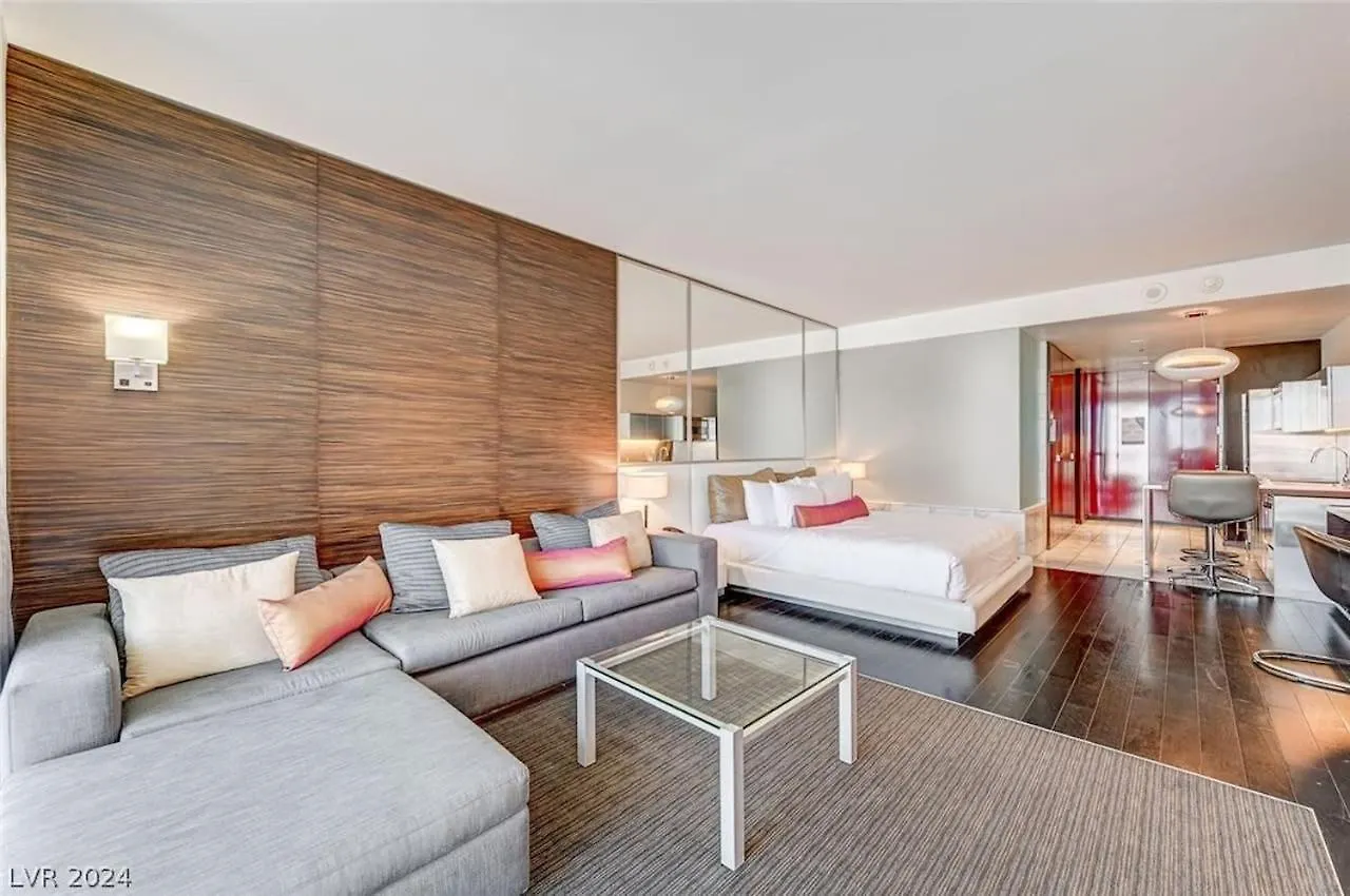 Stunning Strip View Studio W Balcony Access 35308 Las Vegas
