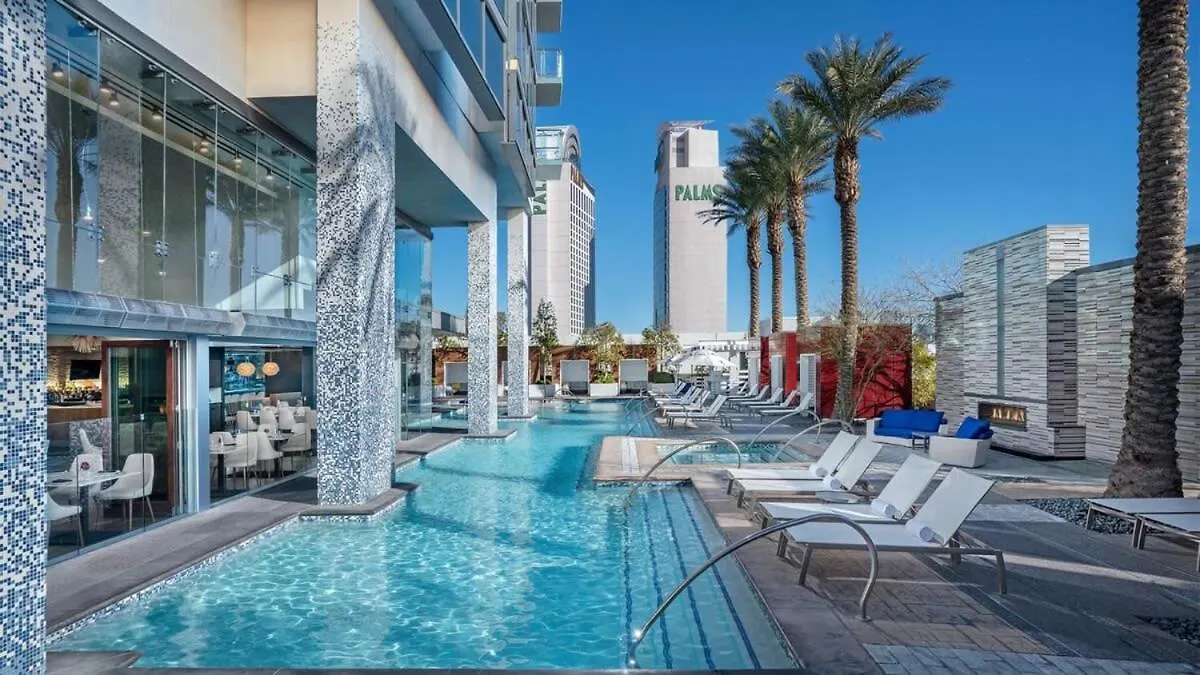 Stunning Strip View Studio W Balcony Access 35308 Las Vegas
